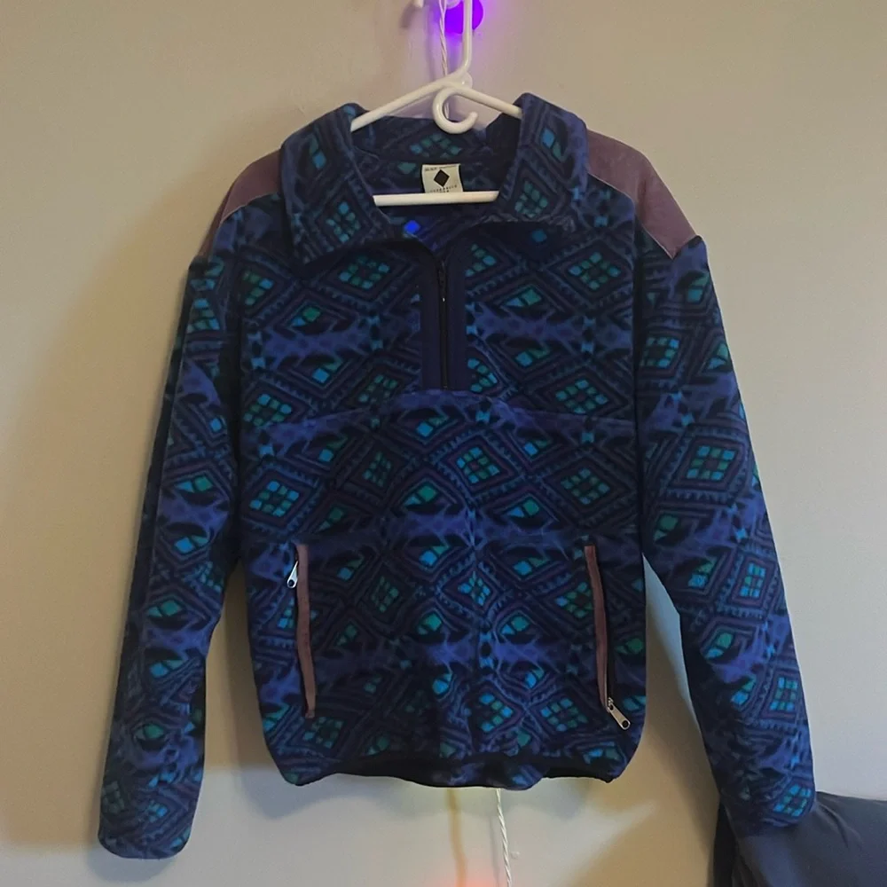 Fleece pullover - Picture 1 of 3